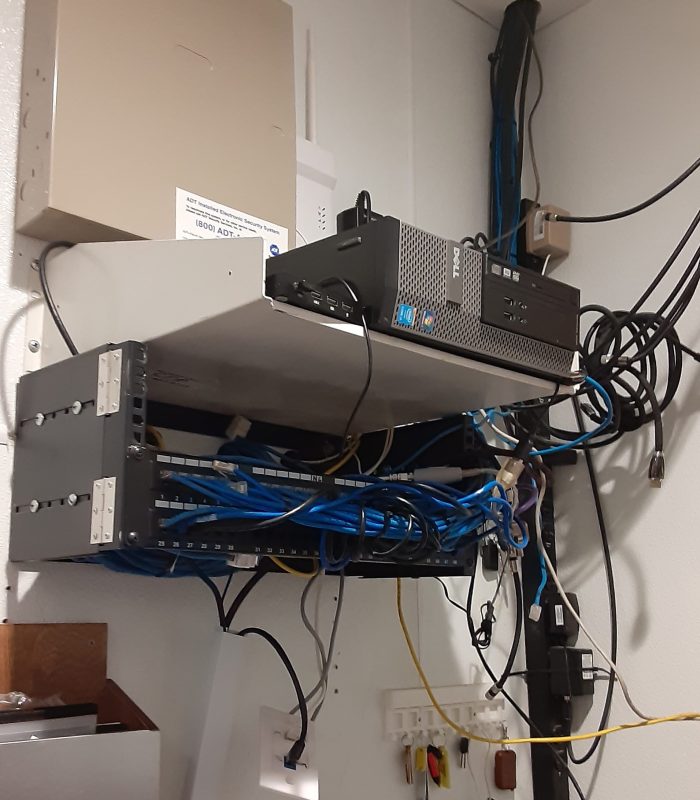 IT Area 1.6 Wall Rack Bad